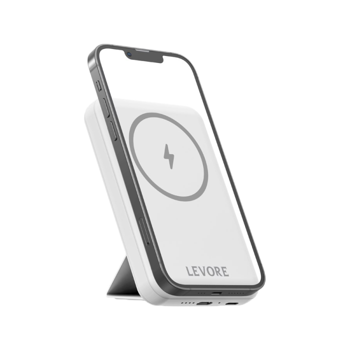 ليفوري - شاحن متنقل مغناطيسي ماج سيف بسعة 5000 ملي امبير للآيفون وبمنفذ بي دي 20 واط - أبيض