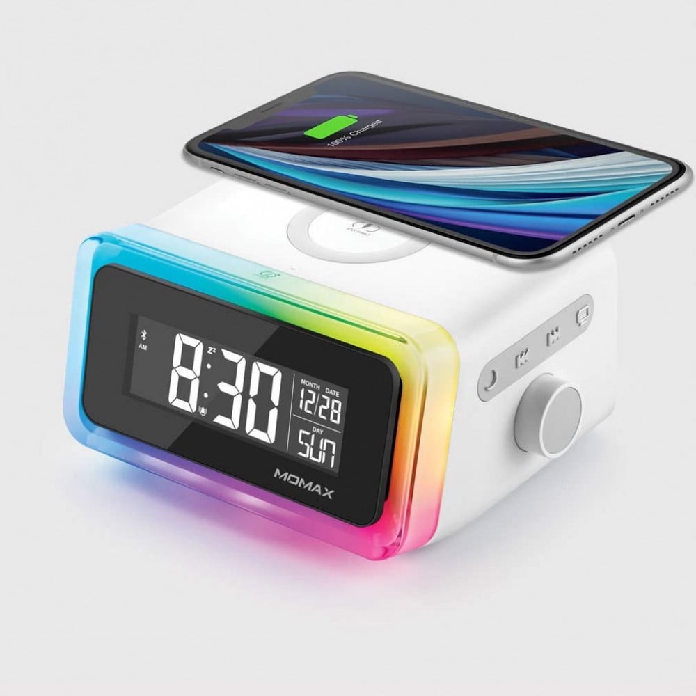 موماكس ساعة رقمية مع شاحن لاسلكي مكبر صوت بإضاءة محيطية مميزه